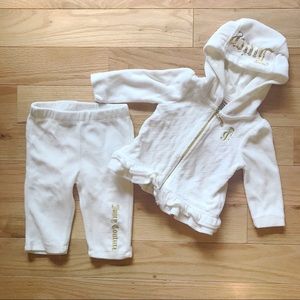 Juicy Couture Cream Off White Velour Sweatsuit